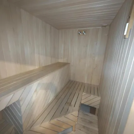 Hotel apartamentowy Magenta 4*