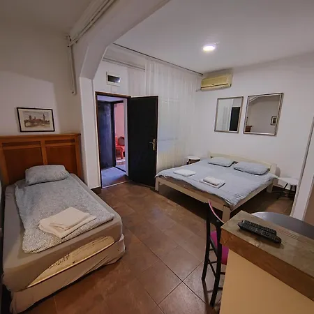 Magenta Aparthotel *